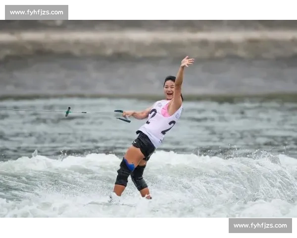 世运会冠军徐露返乡:点火台前的荣耀与家乡味的温度 世运会冠军徐露返乡:点火台前的荣耀与家乡味的温度